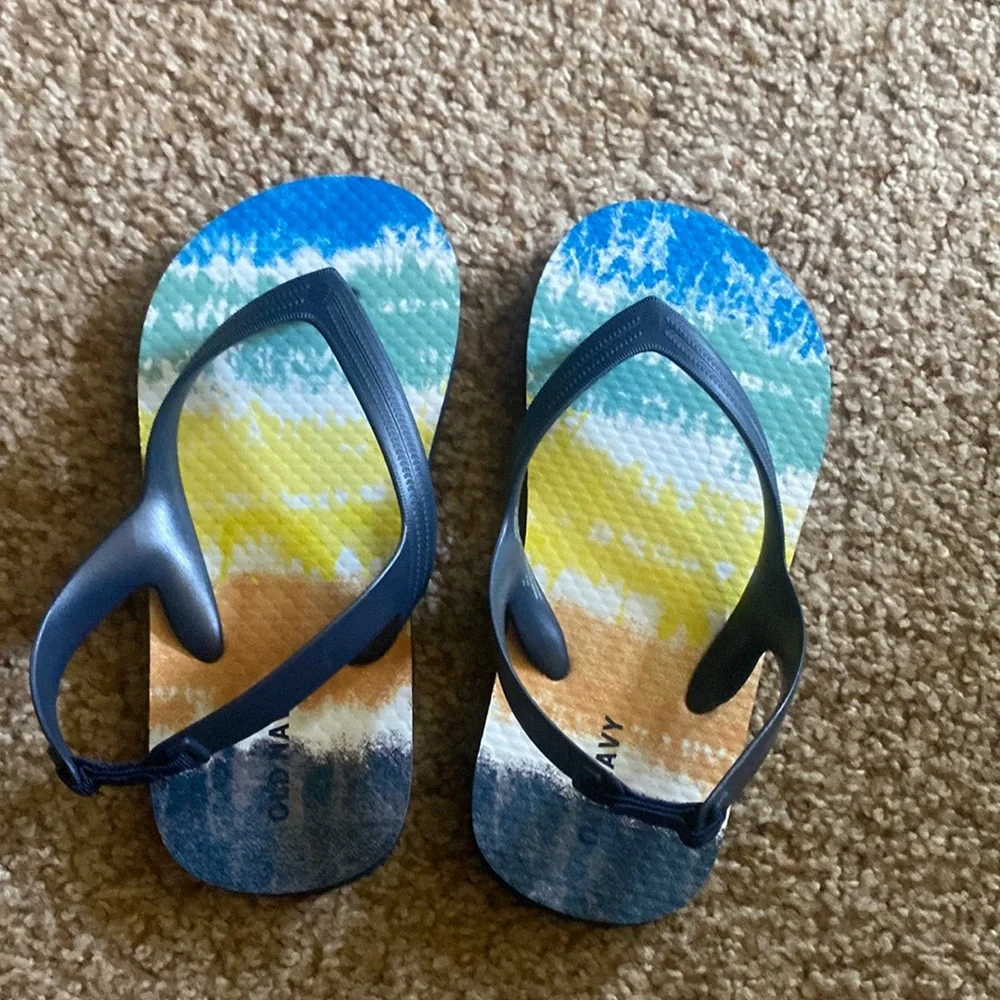 Old Navy size 11 flip flops. NWOT